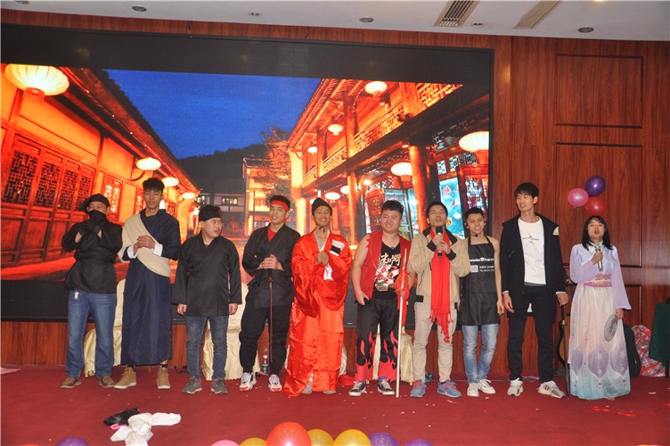 萬(wàn)磊人歡聚一堂，只為追逐2020“萬(wàn)磊夢(mèng)”！